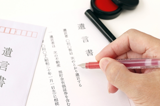 事業主・会社の事業承継に「経営者の遺言作成」